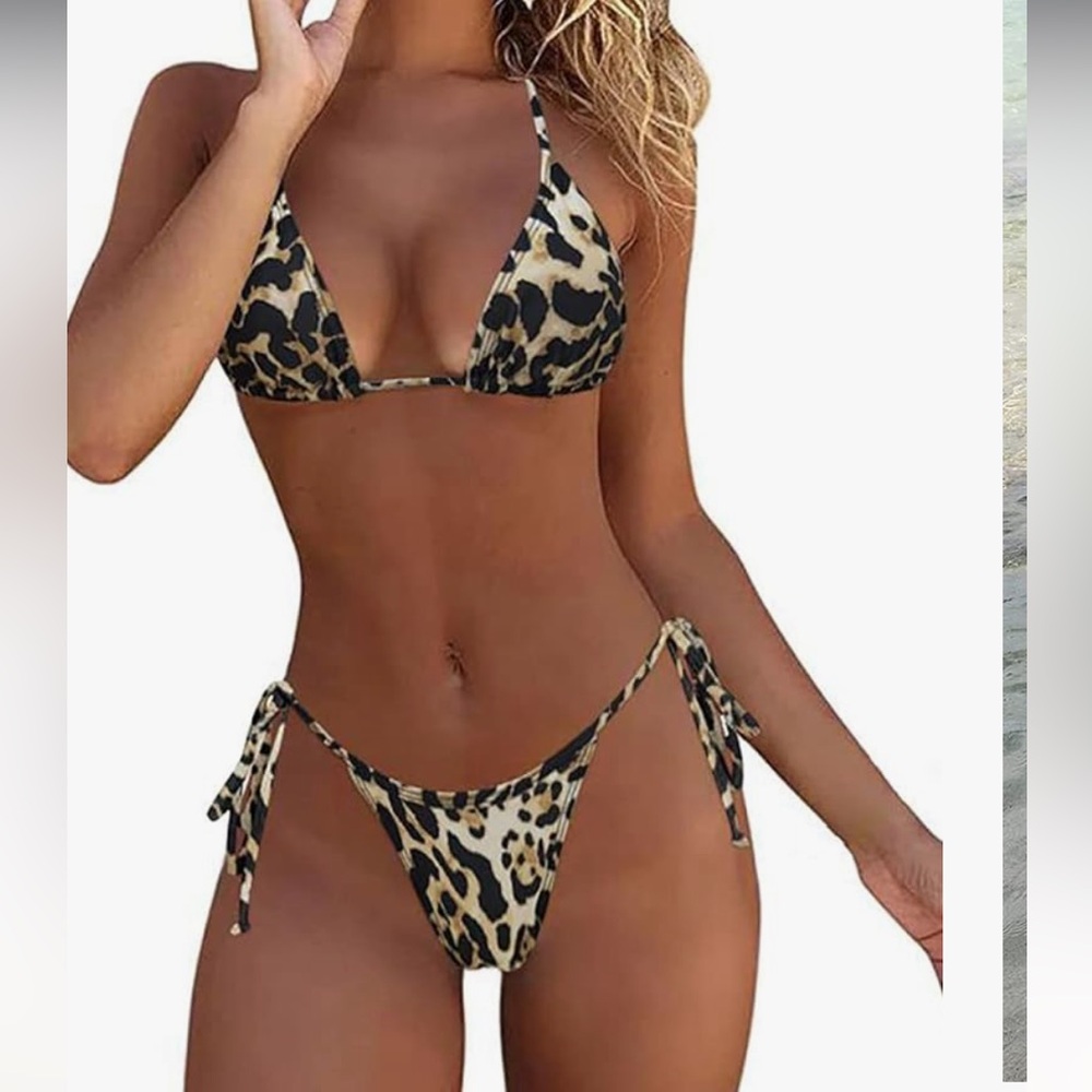 NWOT Size Medium 2 Piece Leopard String Adjustable Bikini